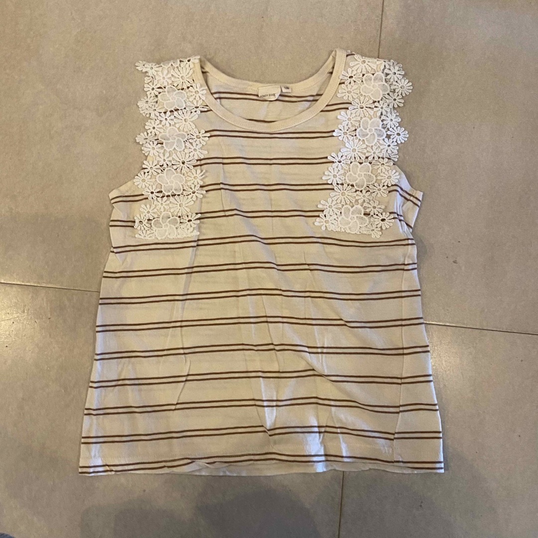 トップス　130cm キッズ/ベビー/マタニティのキッズ服女の子用(90cm~)(Tシャツ/カットソー)の商品写真