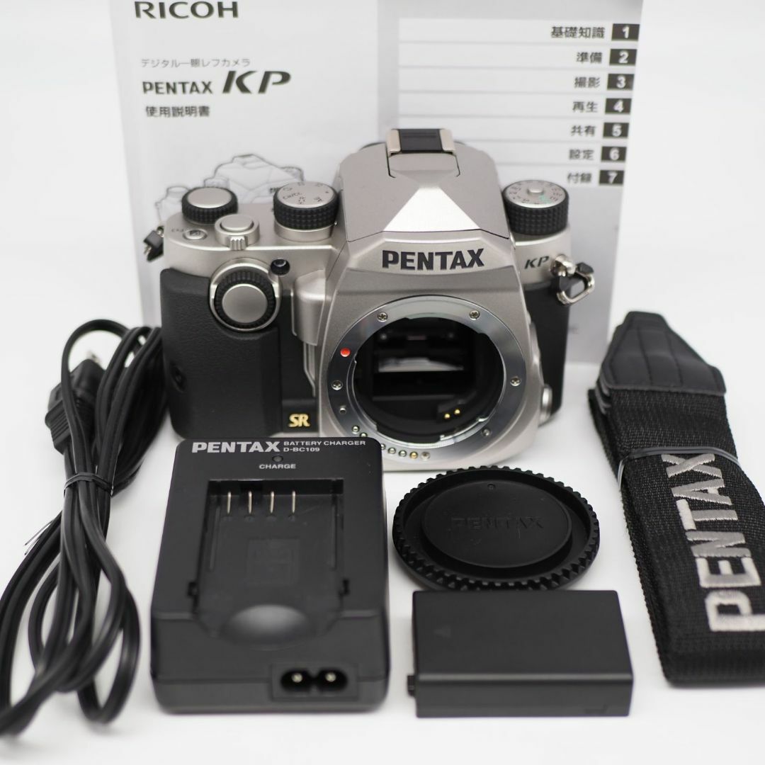 PENTAX(ペンタックス)の■166ショット■ PENTAX KP ボディ シルバー スマホ/家電/カメラのカメラ(デジタル一眼)の商品写真