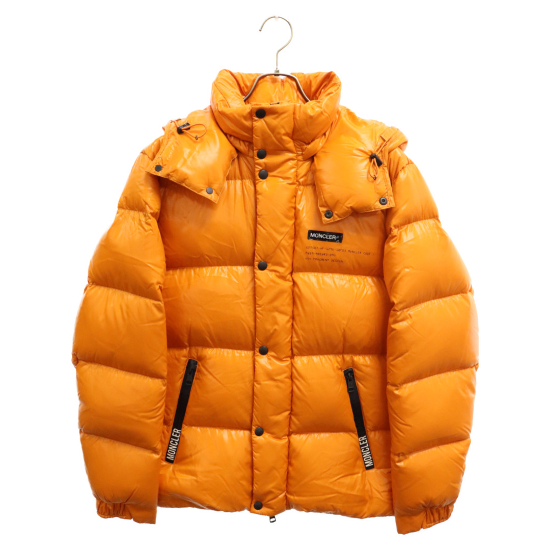 MONCLER(モンクレール)のMONCLER モンクレール 19AW×FRAGMENT DESIGN HANRIOT GIUBBOTTO JACKET フラグメントデザイン バッグロゴ ダウンジャケット オレンジ E209U4130750-68950 メンズのジャケット/アウター(ダウンジャケット)の商品写真