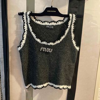 ミュウミュウ(miumiu)のmiumiu タンクトップ(タンクトップ)