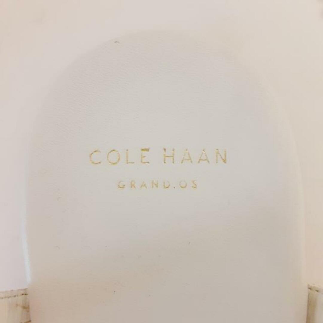 Cole Haan(コールハーン)のCOLE HAAN(コールハーン) サンダル 7 1/2 B レディース - 白 レザー レディースの靴/シューズ(サンダル)の商品写真