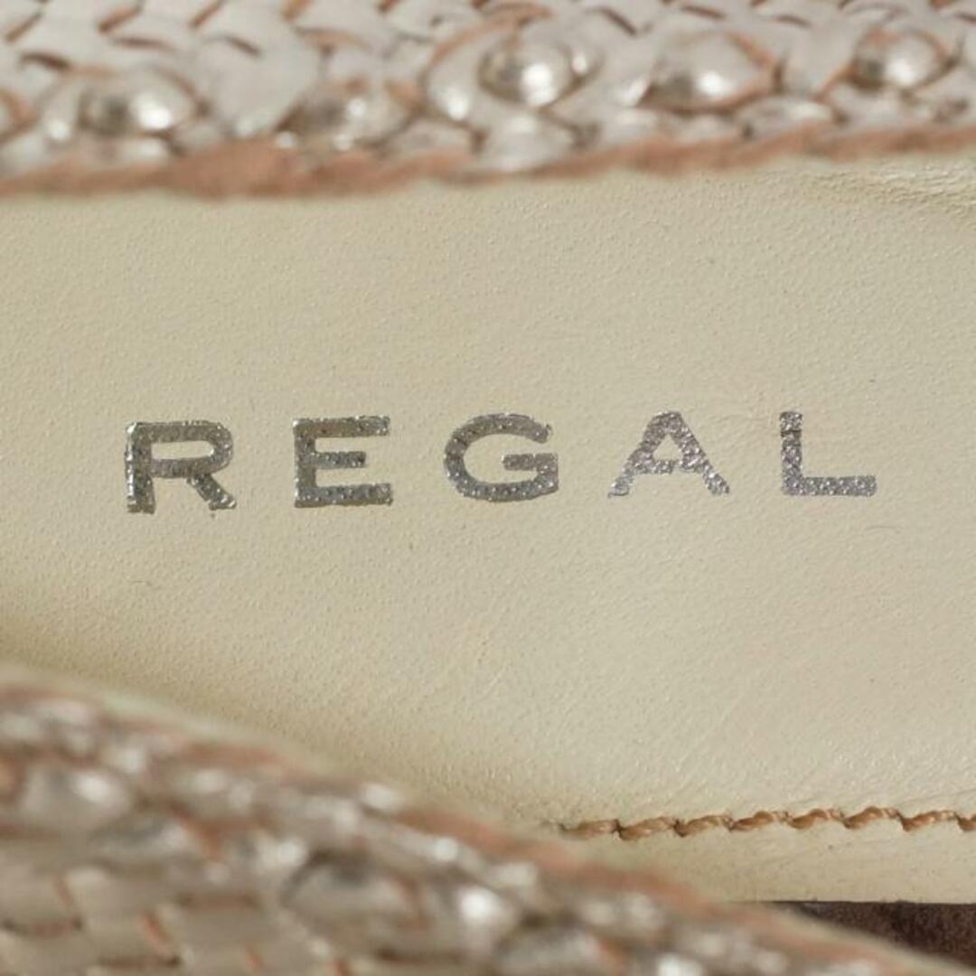 REGAL(リーガル)のREGAL(リーガル) パンプス 24 レディース美品  - ゴールド 編み込み レザー レディースの靴/シューズ(ハイヒール/パンプス)の商品写真