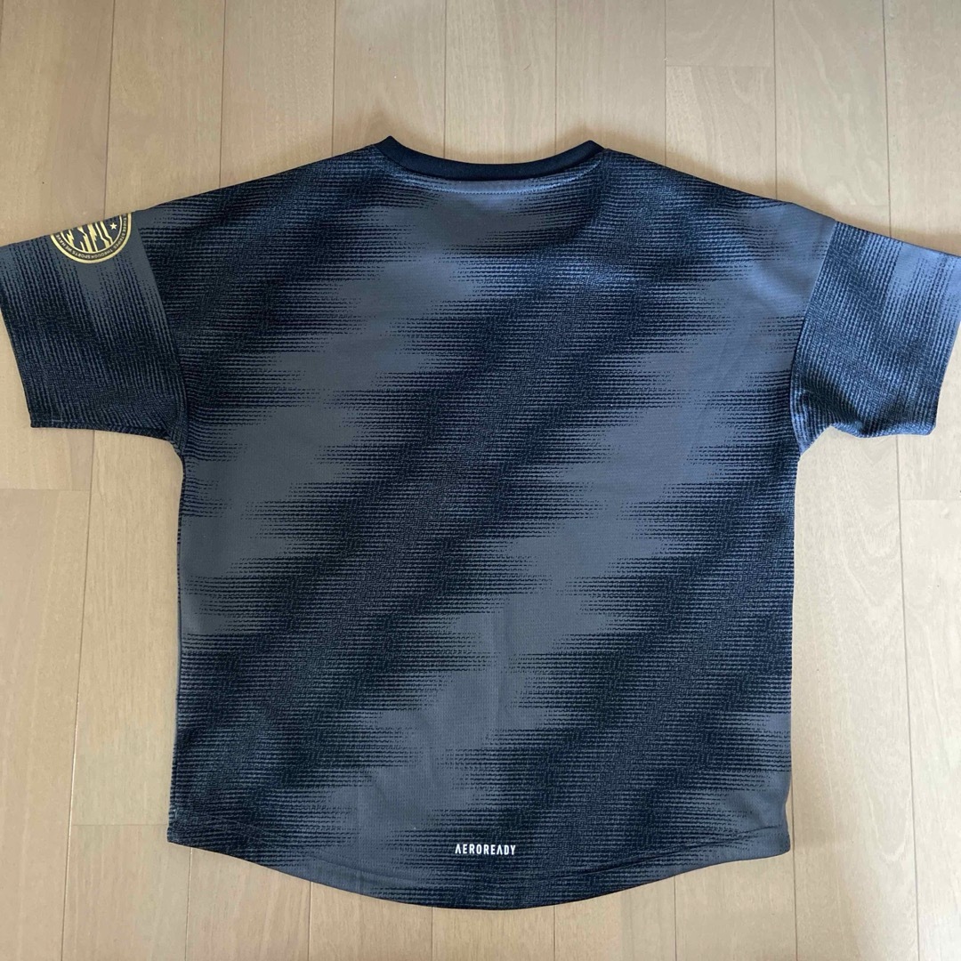 adidas(アディダス)のadidasTシャツ キッズ/ベビー/マタニティのキッズ服男の子用(90cm~)(Tシャツ/カットソー)の商品写真