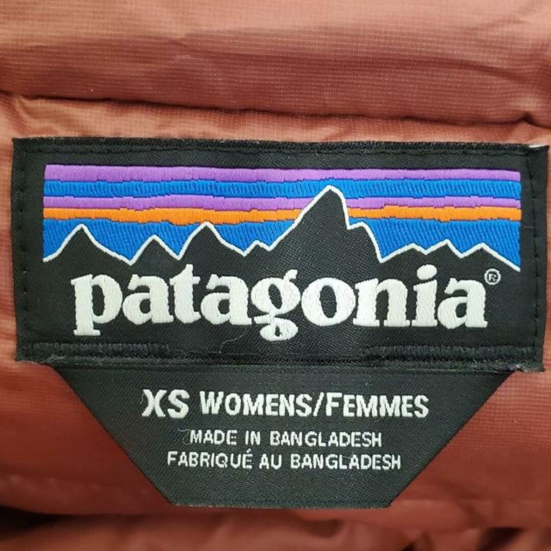 patagonia(パタゴニア)のPatagonia(パタゴニア) ダウンジャケット サイズXS レディース - レッド 長袖/秋/冬 ポリエステル レディースのジャケット/アウター(ダウンジャケット)の商品写真