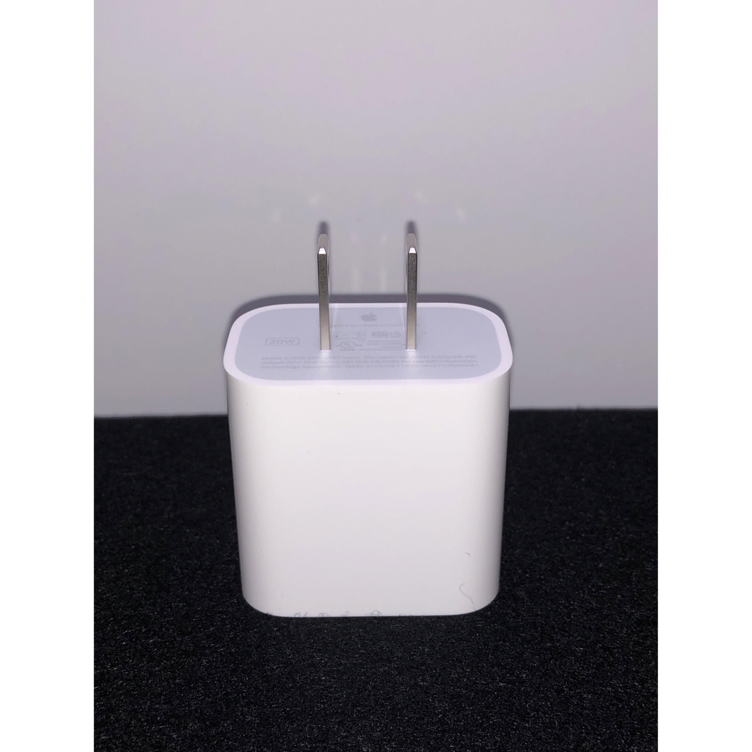 Apple(アップル)のiPhone iPad 20W USB-C AC Lightning セット スマホ/家電/カメラのスマートフォン/携帯電話(バッテリー/充電器)の商品写真