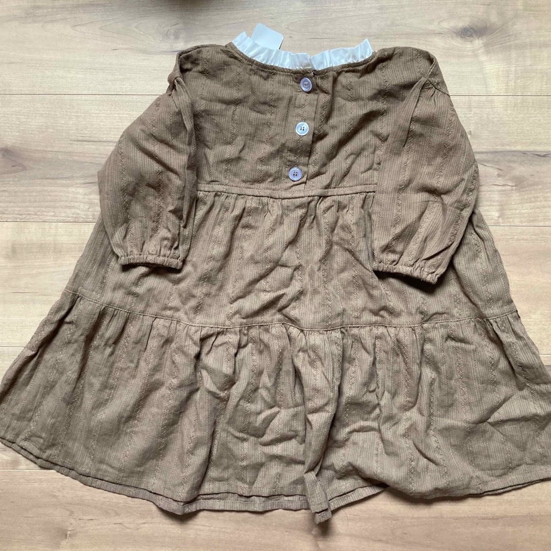 EASTBOY(イーストボーイ)の新品　100サイズ　イーストボーイ　ワンピース キッズ/ベビー/マタニティのキッズ服女の子用(90cm~)(ワンピース)の商品写真