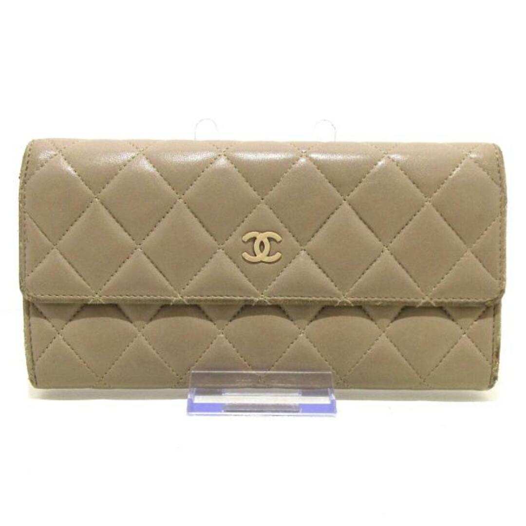 CHANEL(シャネル)のCHANEL(シャネル) 長財布 マトラッセ ベージュ ココマーク ラムスキン レディースのファッション小物(財布)の商品写真