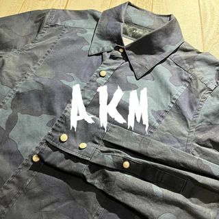 エイケイエム(AKM)の【AKM】エイケイエム ストレッチ カモフラ柄 長袖シャツ Mサイズ(シャツ)