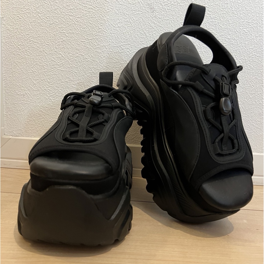 SLY(スライ)のSLY CHUNKY TECH SNEAKER SANDAL レディースの靴/シューズ(サンダル)の商品写真