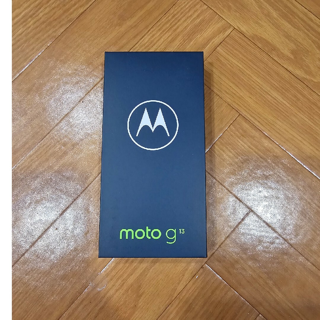 Motorola(モトローラ)のMOTOROLA moto g13 マットチャコール スマホ/家電/カメラのスマートフォン/携帯電話(スマートフォン本体)の商品写真