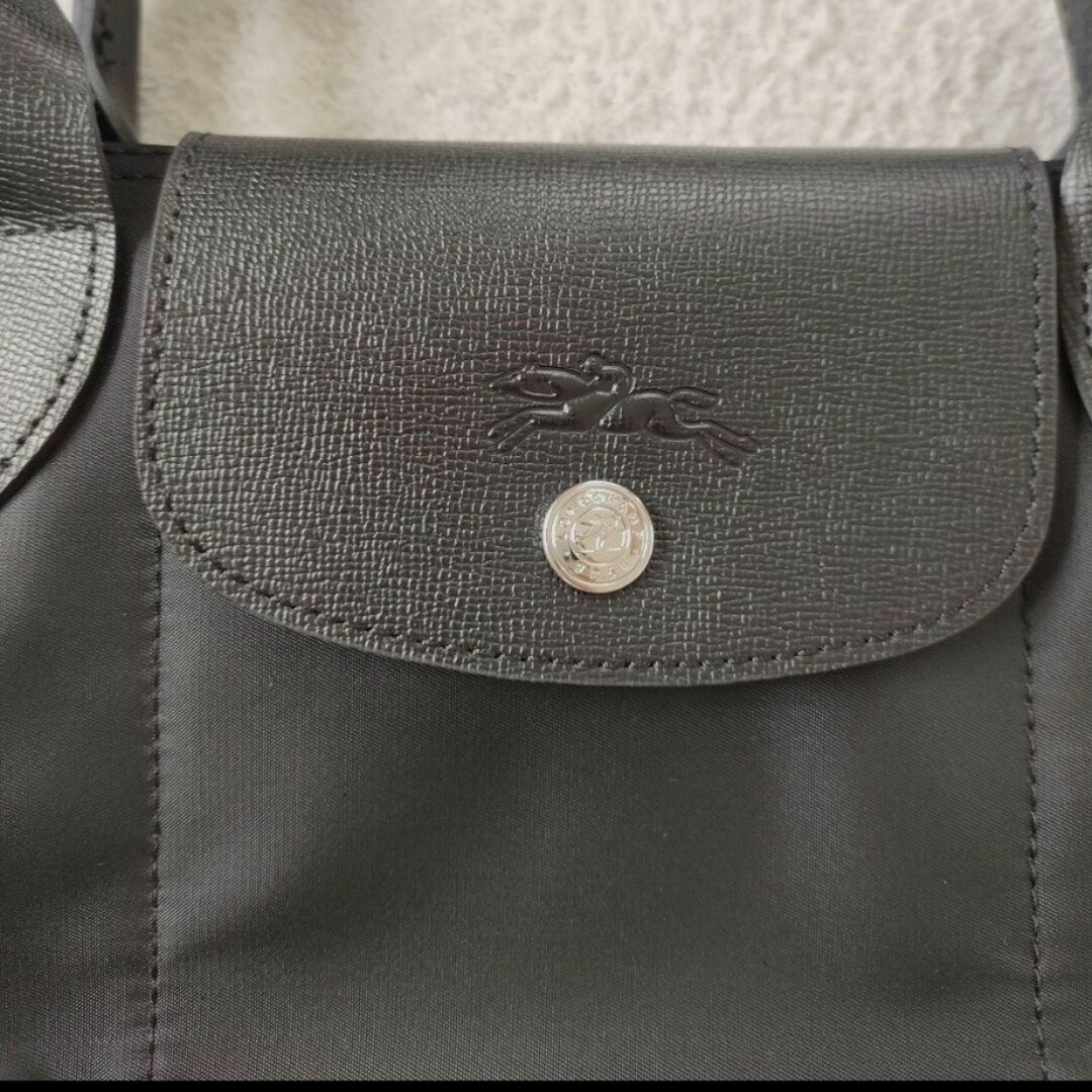 LONGCHAMP(ロンシャン)のLONGCHAMPロンシャン ル・プリアージュ ネオ ショルダー S ブラック レディースのバッグ(ショルダーバッグ)の商品写真
