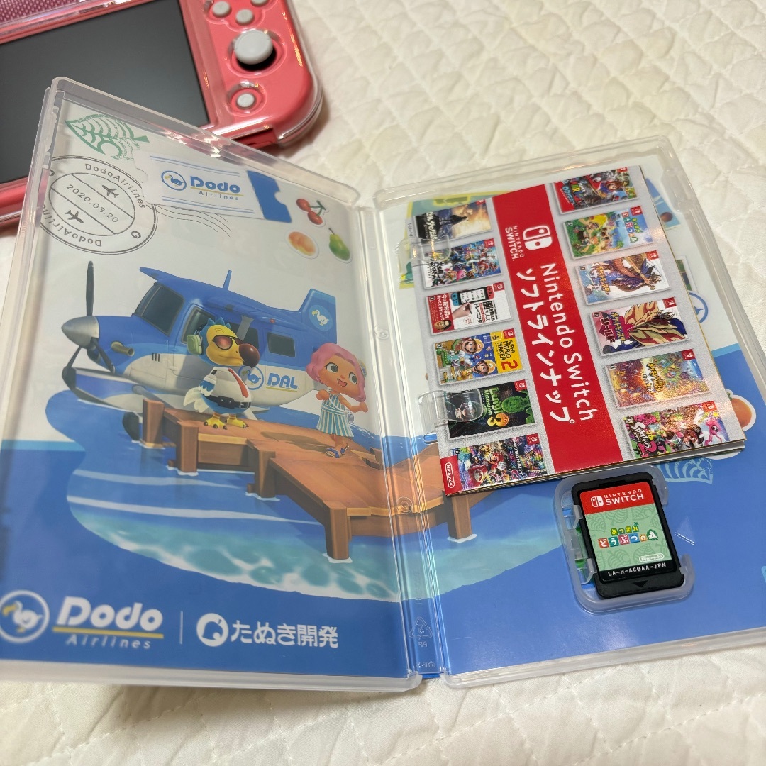Nintendo Switch(ニンテンドースイッチ)の任天堂 Switch light ピンク エンタメ/ホビーのゲームソフト/ゲーム機本体(家庭用ゲーム機本体)の商品写真