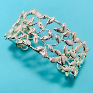 Tiffany & Co. - ティファニー オリーブリーフ カフ バングル シルバー ブレスレット