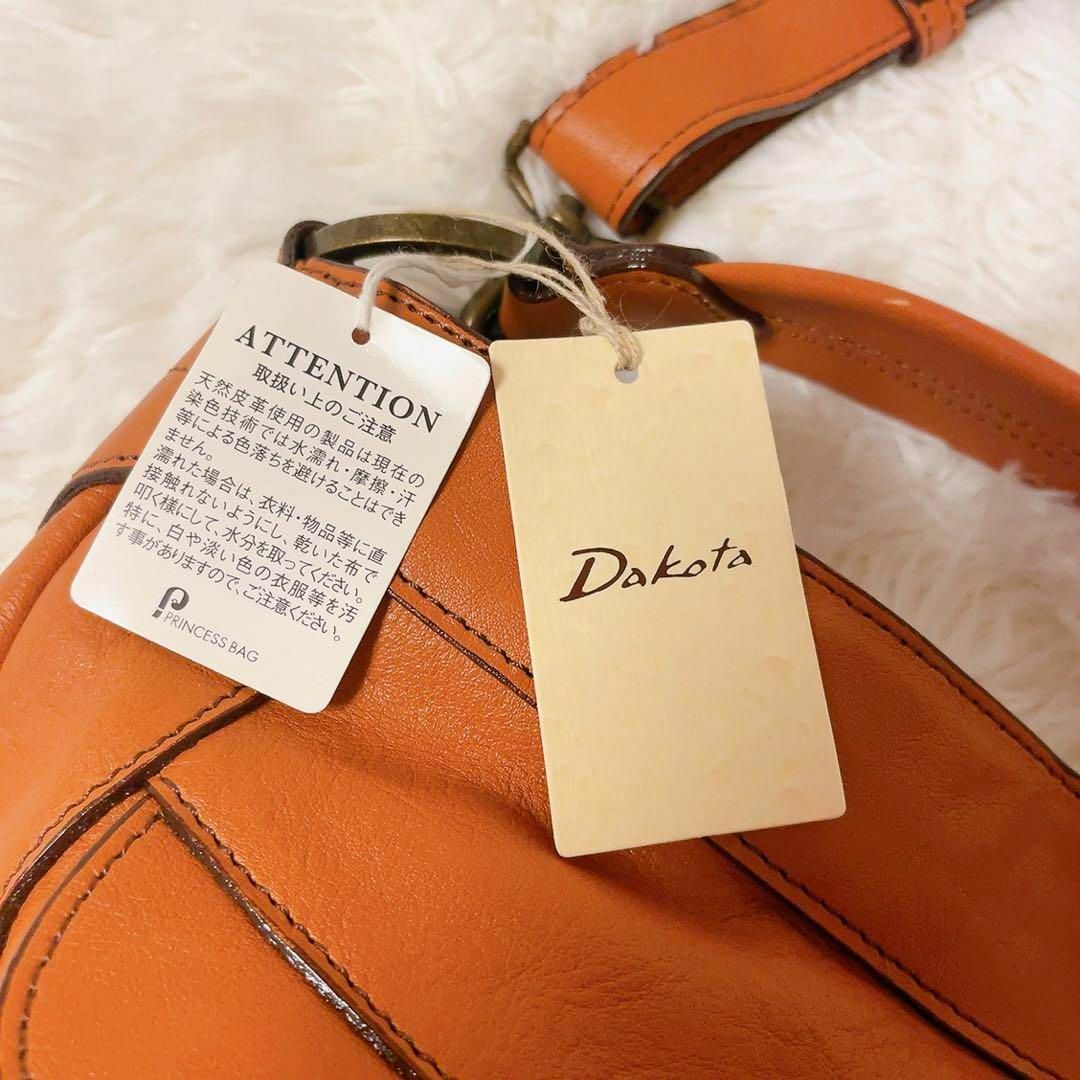 Dakota(ダコタ)のタグ付新品未使用　Dakotaダコタ　牛革　2wayバッグ　A4可 レディースのバッグ(ショルダーバッグ)の商品写真