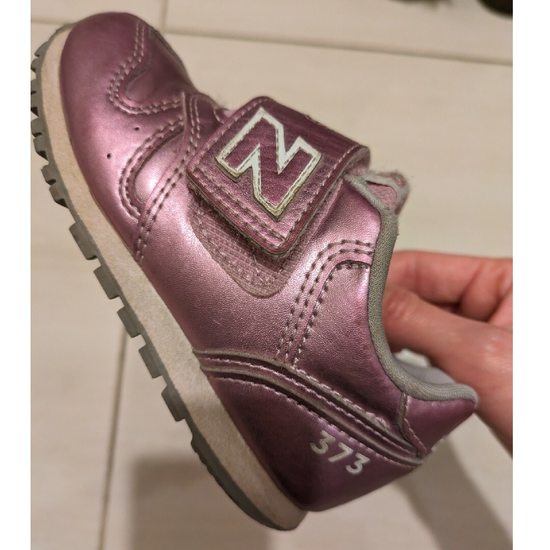 New Balance(ニューバランス)のニューバランス 15cm ピンク キッズスニーカー 女の子 スニーカー キッズ/ベビー/マタニティのキッズ靴/シューズ(15cm~)(スニーカー)の商品写真