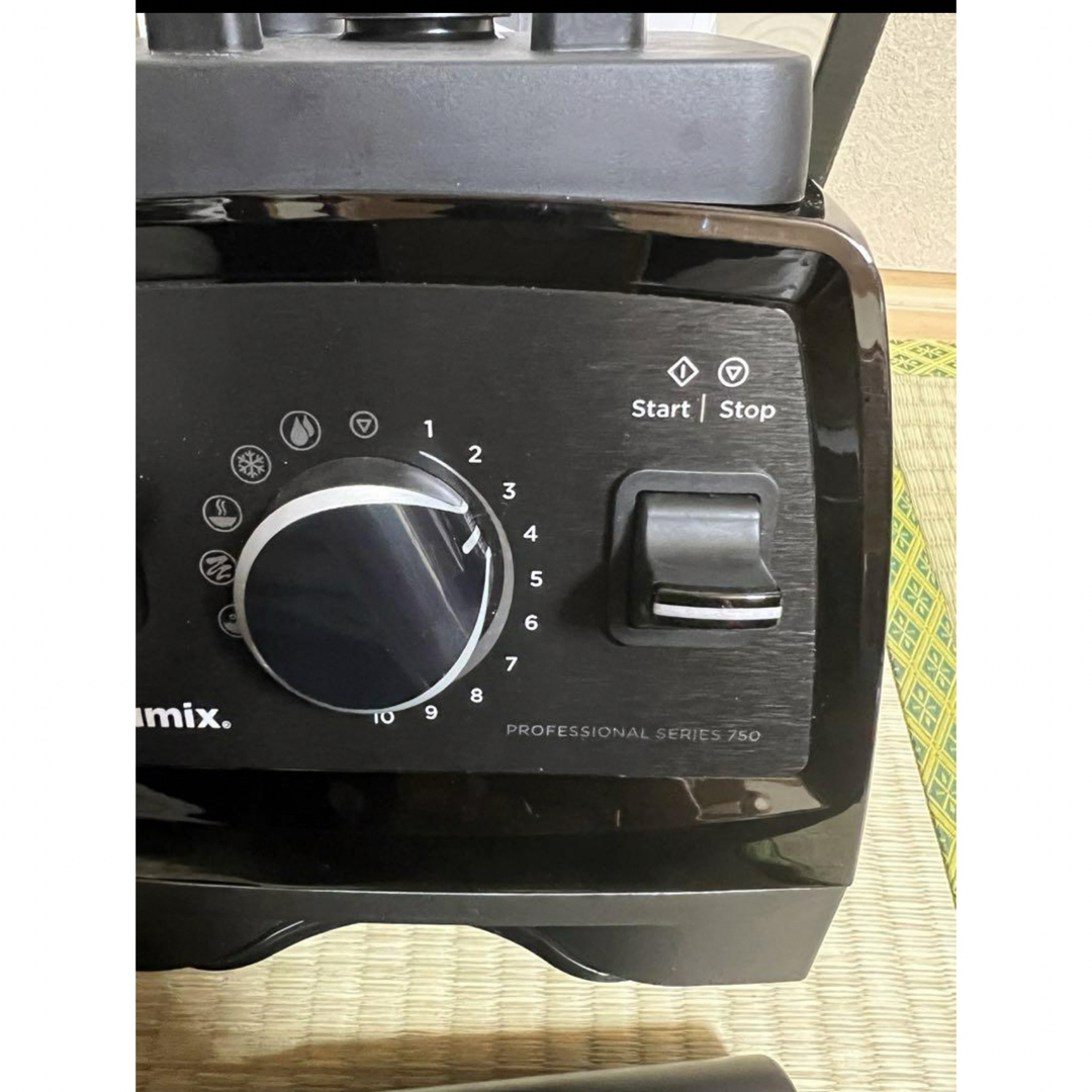 美品バイタミックス（Vitamix）Pro750 スマホ/家電/カメラの調理家電(調理機器)の商品写真