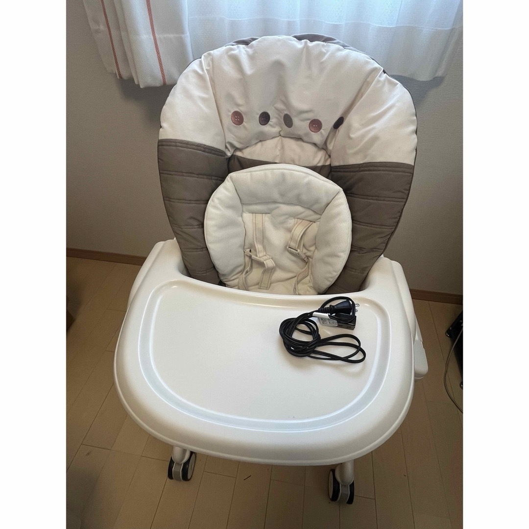 ハイローチェア コンビ 電動 ハイローチェア コンビ 電動