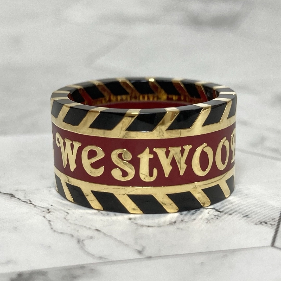 Vivienne Westwood(ヴィヴィアンウエストウッド)のヴィヴィアン　ジャシンダリング　ゴールド×レッド レディースのアクセサリー(リング(指輪))の商品写真