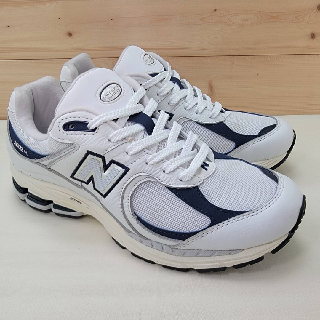 New Balance(ニューバランス)のニューバランス M2002RHQ ホワイト/ネイビー 24.5㎝ レディースの靴/シューズ(スニーカー)の商品写真