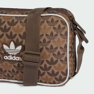 アディダス(adidas)の【完売品】アディダスオリジナルス  モノグラム ミニエアライナーバッグ(ショルダーバッグ)