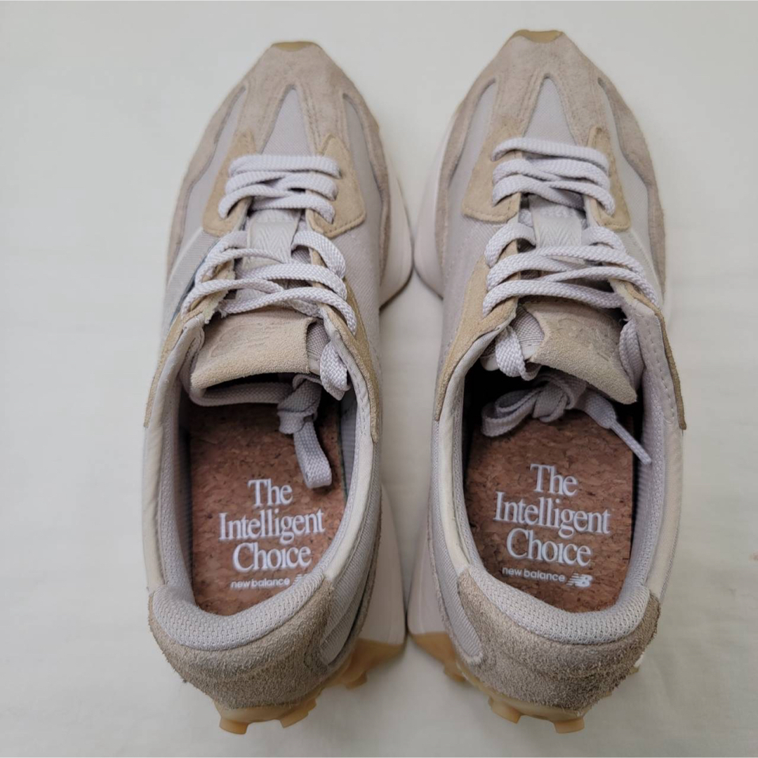 New Balance - ニューバランス MS327UP ベージュ 25.5㎝の通販 New Balance - ニューバランス MS327UP ベージュ 25.5㎝の通販