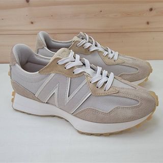 New Balance - ニューバランス MS327UP ベージュ 25.5㎝の通販 New Balance - ニューバランス MS327UP ベージュ 25.5㎝の通販