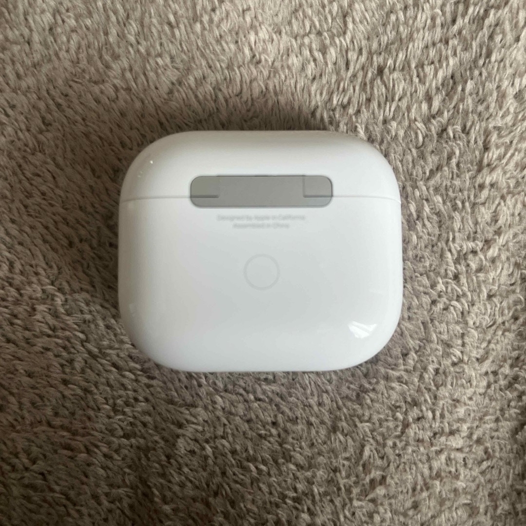 Apple(アップル)のAirPods 第3世代 スマホ/家電/カメラのオーディオ機器(ヘッドフォン/イヤフォン)の商品写真