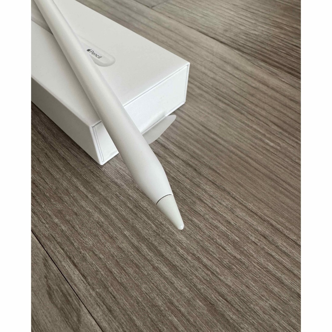 Apple(アップル)のApple Pencil 第ニ世代 アップルペンシル　iPadアクセサリー スマホ/家電/カメラのPC/タブレット(PC周辺機器)の商品写真