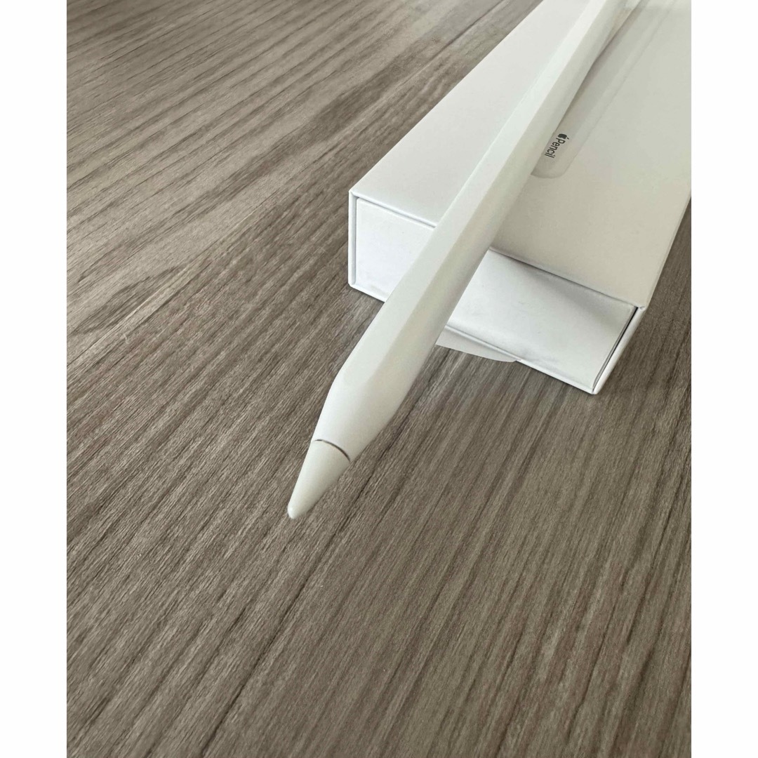 Apple(アップル)のApple Pencil 第ニ世代 アップルペンシル　iPadアクセサリー スマホ/家電/カメラのPC/タブレット(PC周辺機器)の商品写真