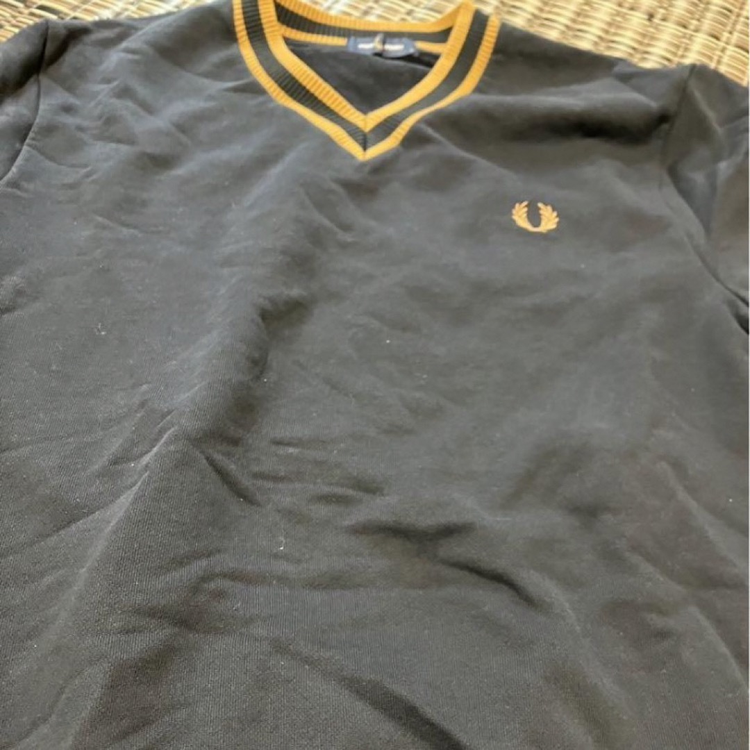 FRED PERRY(フレッドペリー)のフレッドペリー　スウェット　男女兼用　お洒落　古着 メンズのトップス(スウェット)の商品写真