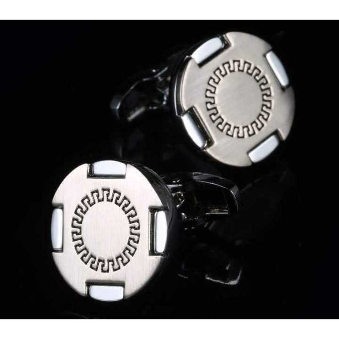 【丸型 シルバー カフスボタン】カフス タイピン ネクタイピン ネクタイ メンズのファッション小物(カフリンクス)の商品写真