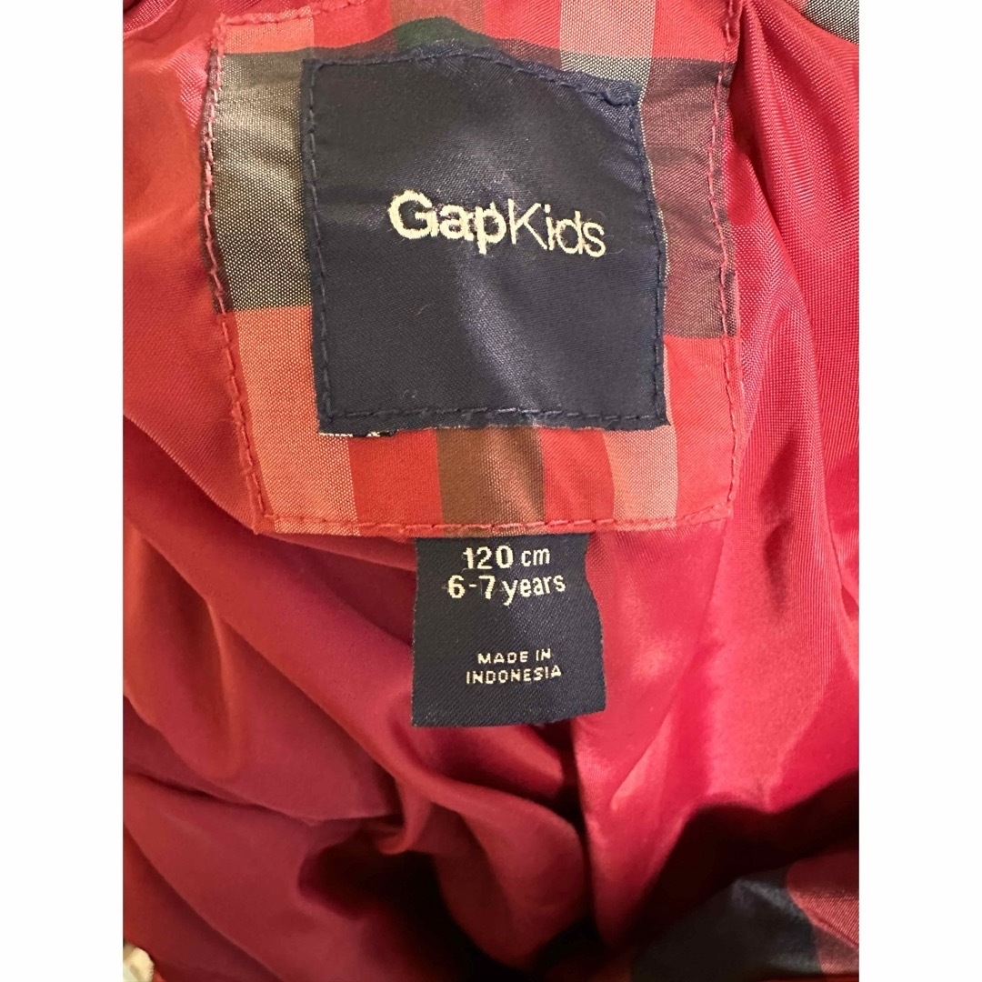 GAP Kids(ギャップキッズ)のGAPkids 赤チェック柄 ダウンジャケット ダウンコート キッズ/ベビー/マタニティのキッズ服女の子用(90cm~)(ジャケット/上着)の商品写真