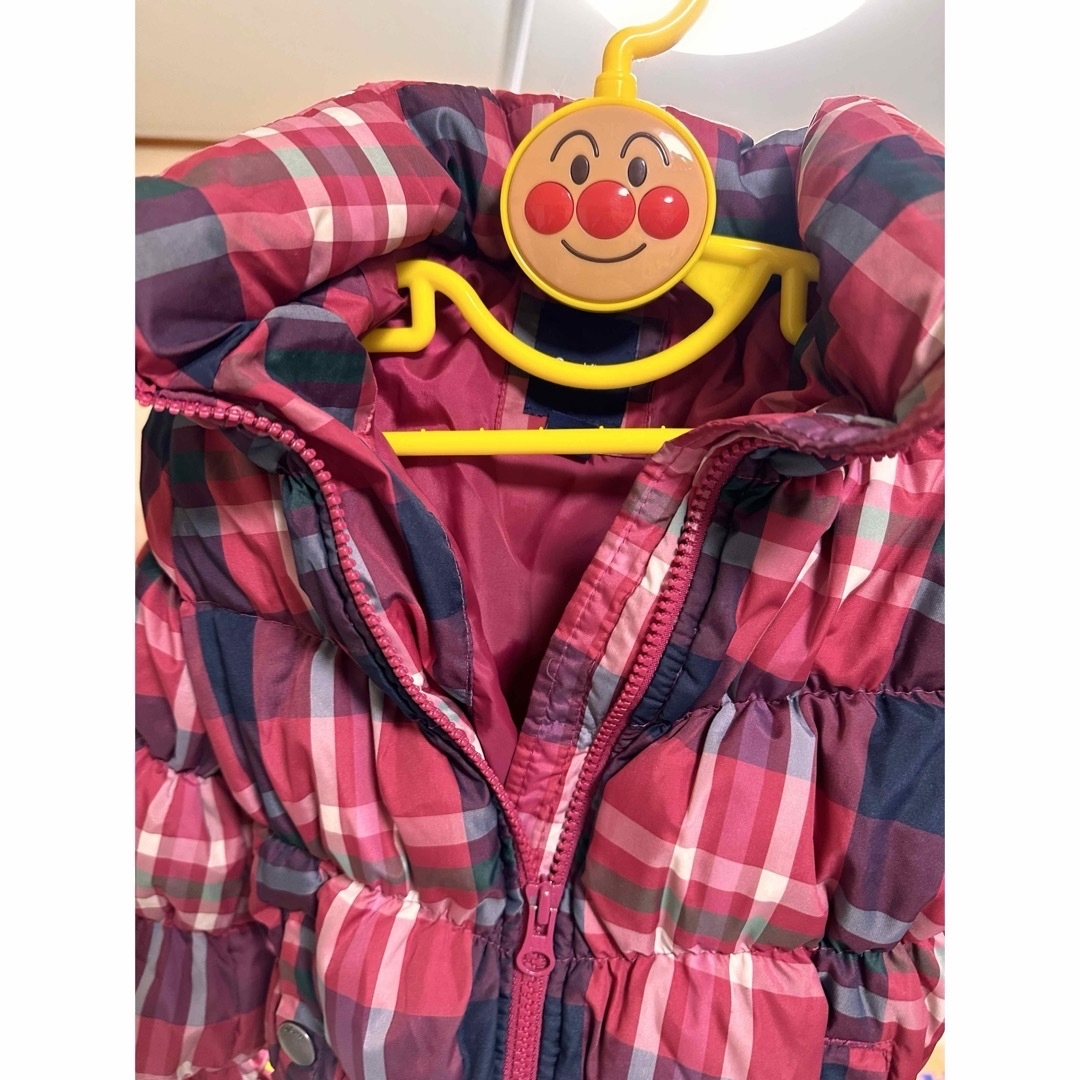 GAP Kids(ギャップキッズ)のGAPkids 赤チェック柄 ダウンジャケット ダウンコート キッズ/ベビー/マタニティのキッズ服女の子用(90cm~)(ジャケット/上着)の商品写真