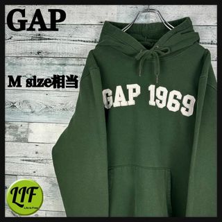 ギャップ(GAP)のギャップ 刺繍ロゴ スウェットパーカー グリーン 着用M相当(パーカー)