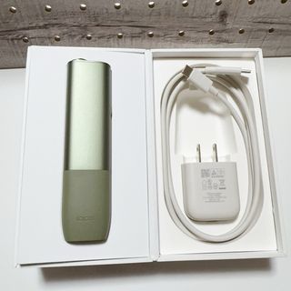 アイコス(IQOS)の美品 iQOS イルマワン モスグリーン本体と充電器セット(タバコグッズ)