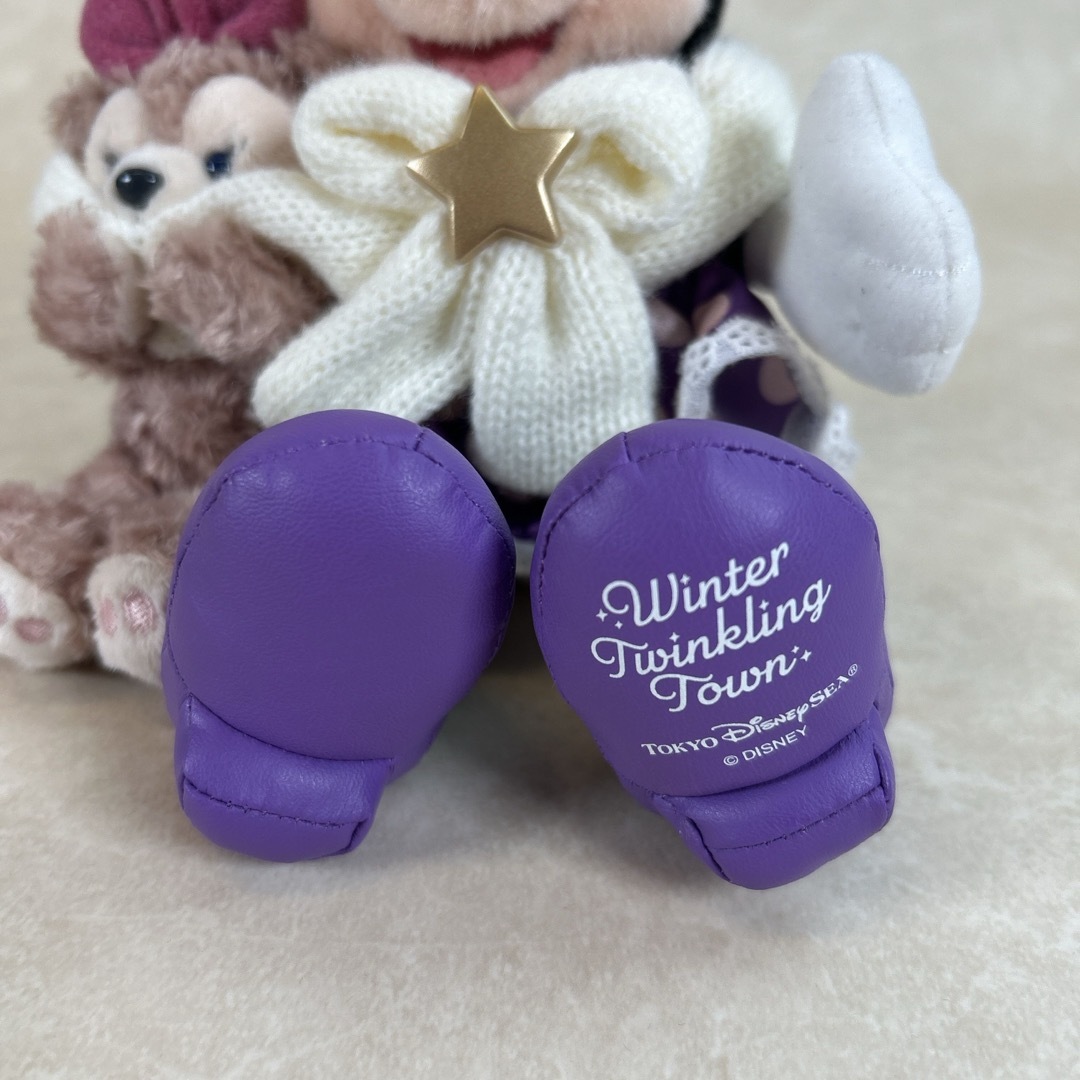 Amazon | ミニー＆シェリーメイ ぬいぐるみバッジ ウィンター