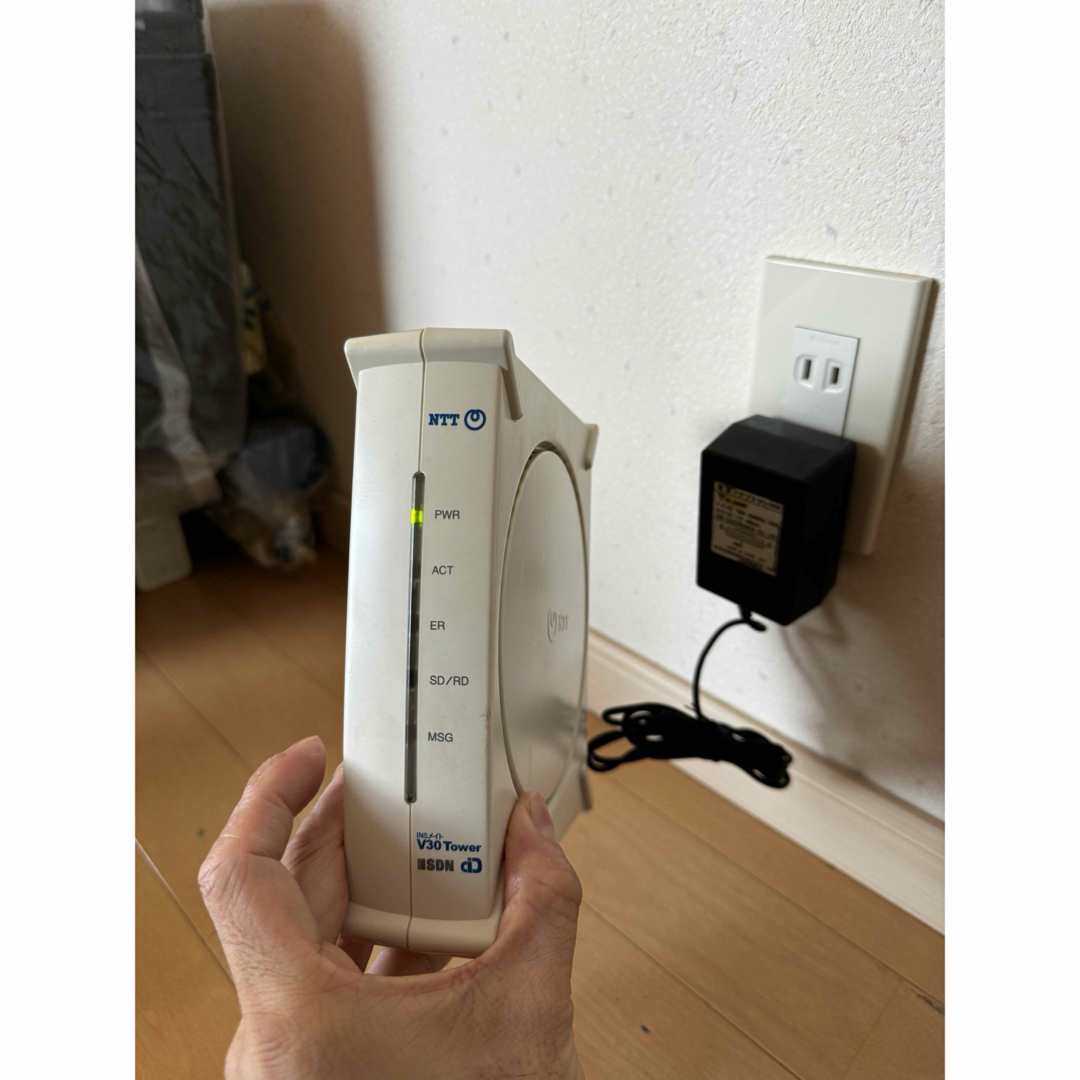 ISDN ターミナルアダプタ　NTT 　INS メイトV30Tower  スマホ/家電/カメラのPC/タブレット(PC周辺機器)の商品写真