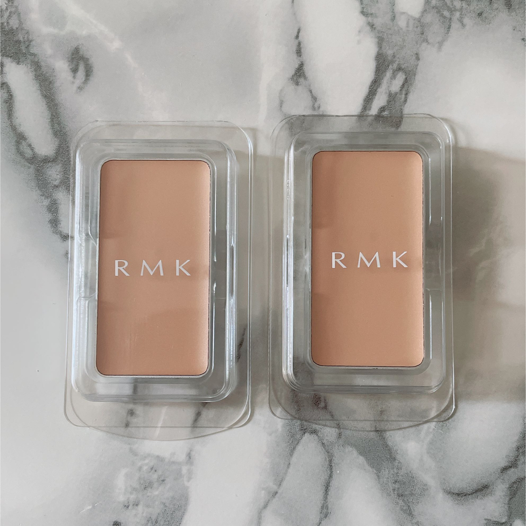 RMK(アールエムケー)のRMK カジュアルソリッドファンデーション b 01 コスメ/美容のベースメイク/化粧品(ファンデーション)の商品写真