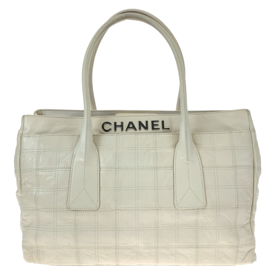 CHANEL(シャネル)のCHANEL シャネル チョコバー ホワイト 白 シルバー金具 ラムスキン ハンドバッグ トートバッグ レディース 405365 【中古】 レディースのバッグ(ハンドバッグ)の商品写真