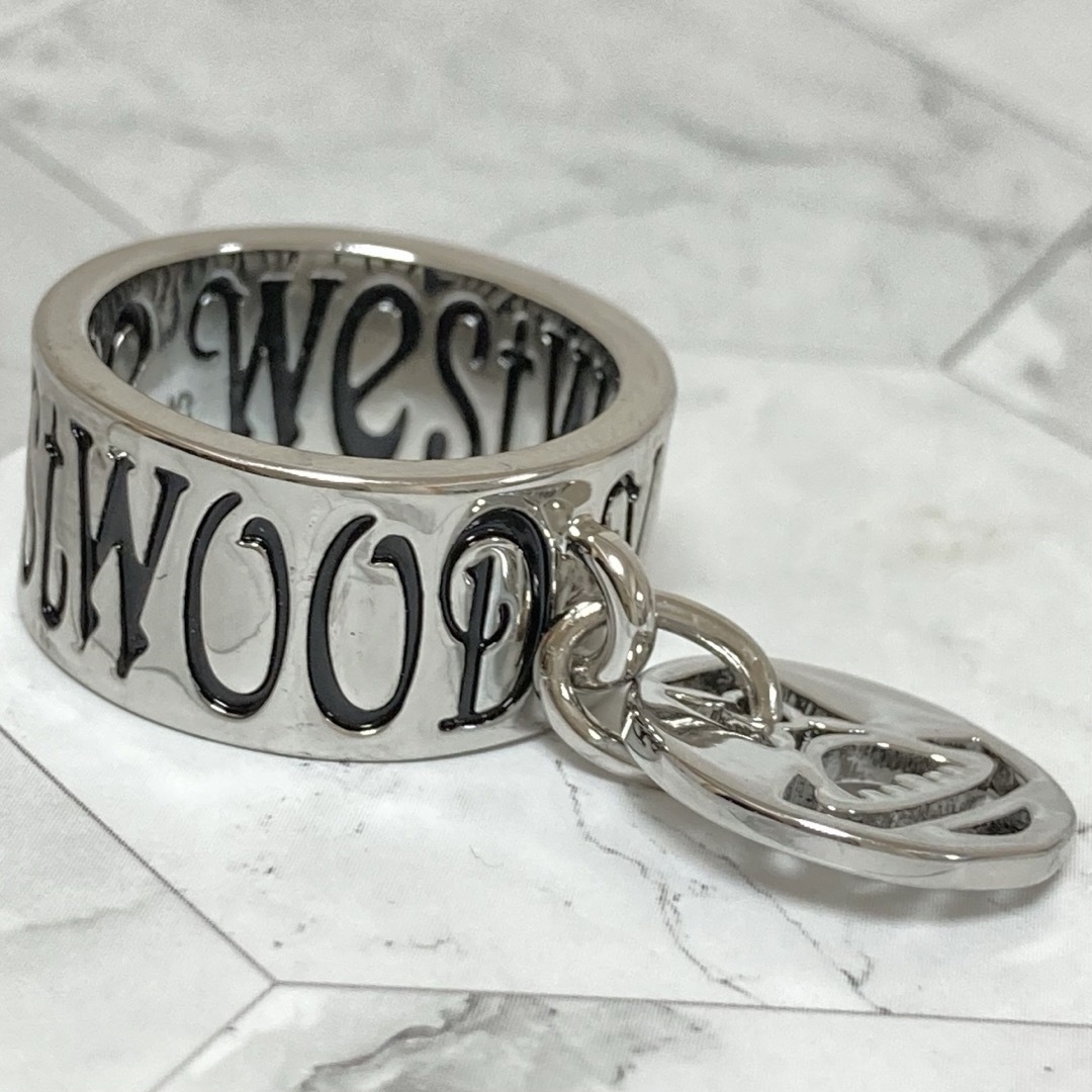 Vivienne Westwood(ヴィヴィアンウエストウッド)のヴィヴィアン　ブルータスリング　シルバー レディースのアクセサリー(リング(指輪))の商品写真