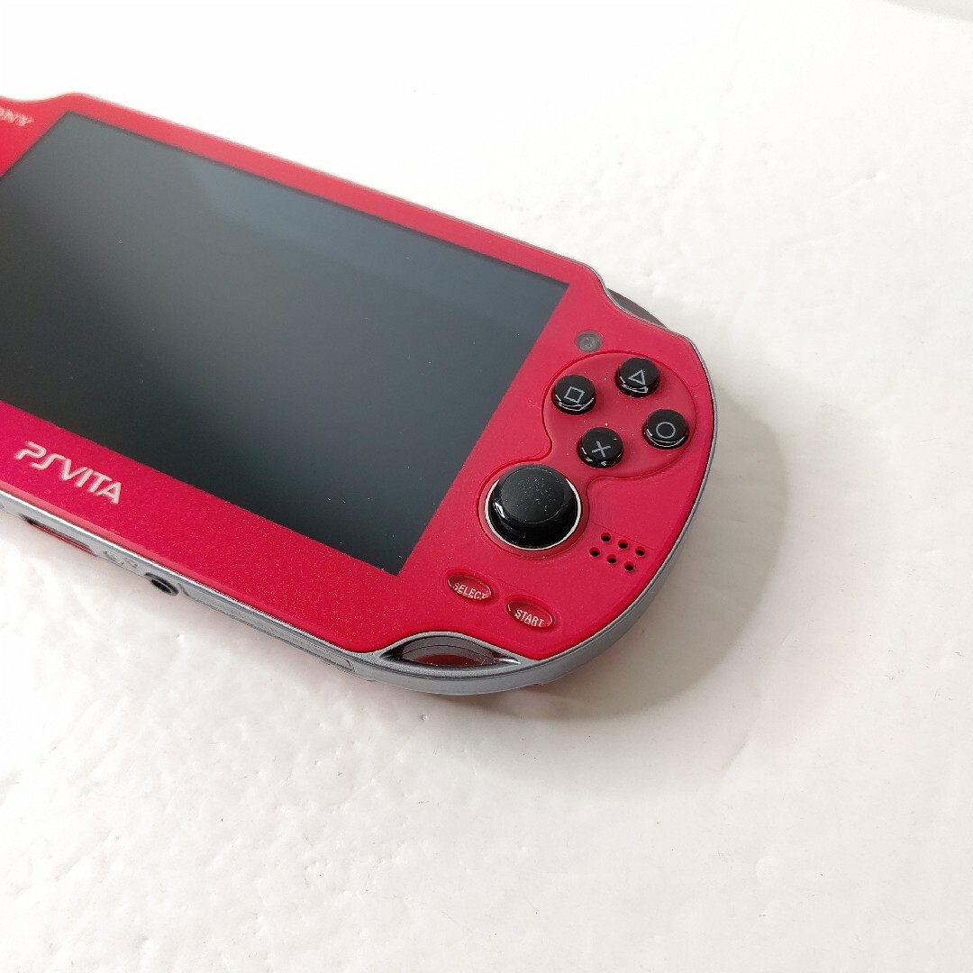 PlayStation Vita(プレイステーションヴィータ)のソニー　PSvita pch1000 コズミックレッド　極美品　ゲーム機 エンタメ/ホビーのゲームソフト/ゲーム機本体(携帯用ゲーム機本体)の商品写真