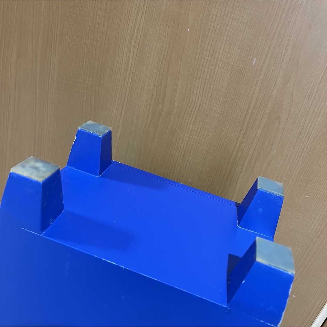 【中古】ロボット型 木製 収納ボックス ロッカー ブルー 51×25×26cm インテリア/住まい/日用品の収納家具(棚/ラック/タンス)の商品写真