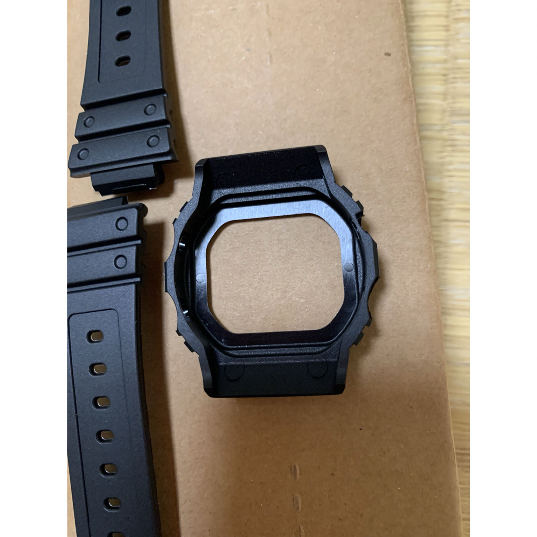 DW-5600系　ベルベゼ　ベゼル　ベルト　ブラック　黒　ELスピード メンズの時計(ラバーベルト)の商品写真