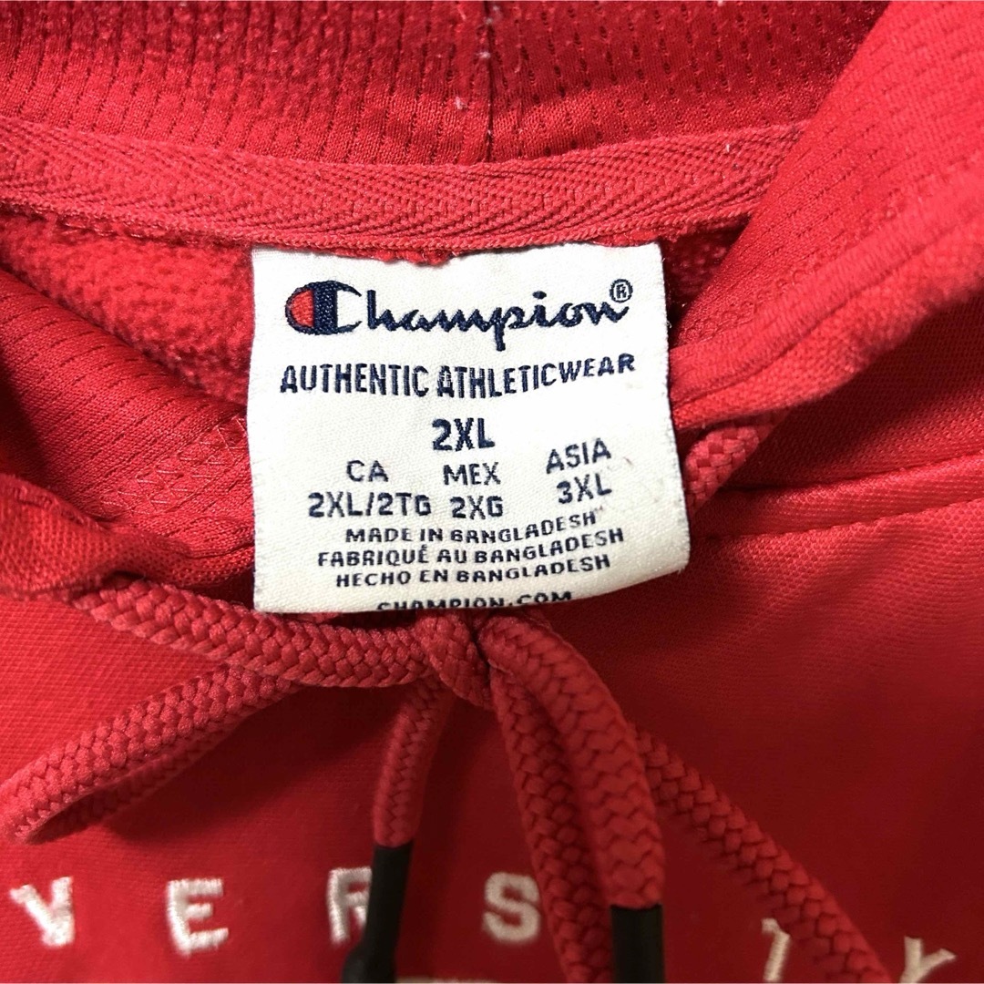 Champion(チャンピオン)のチャンピオン パーカー ポリエステル カレッジ プルオーバー  レッド 古着 メンズのトップス(パーカー)の商品写真