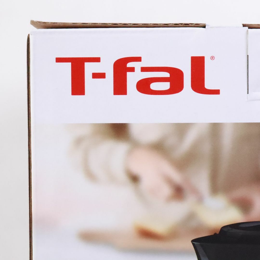 T-fal(ティファール)のT-fal ティファール 電気ケトル おしゃれ ケトル 1.0Ⅼ　黒　KO1718JP スマホ/家電/カメラの調理家電(調理機器)の商品写真