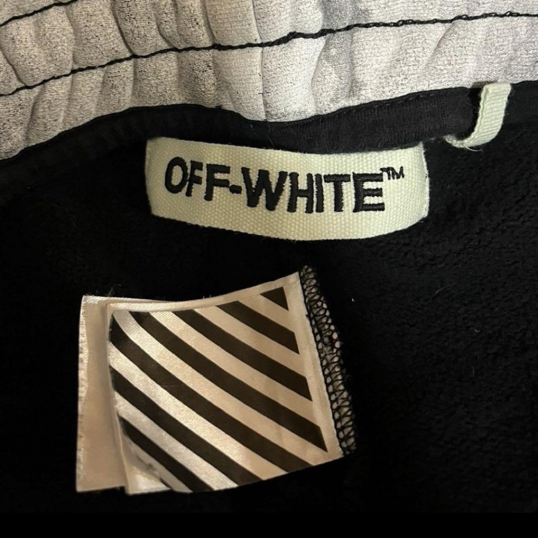 OFF-WHITE(オフホワイト)のオフホワイト　offwhite ハーフパンツ スウェット メンズのパンツ(ショートパンツ)の商品写真