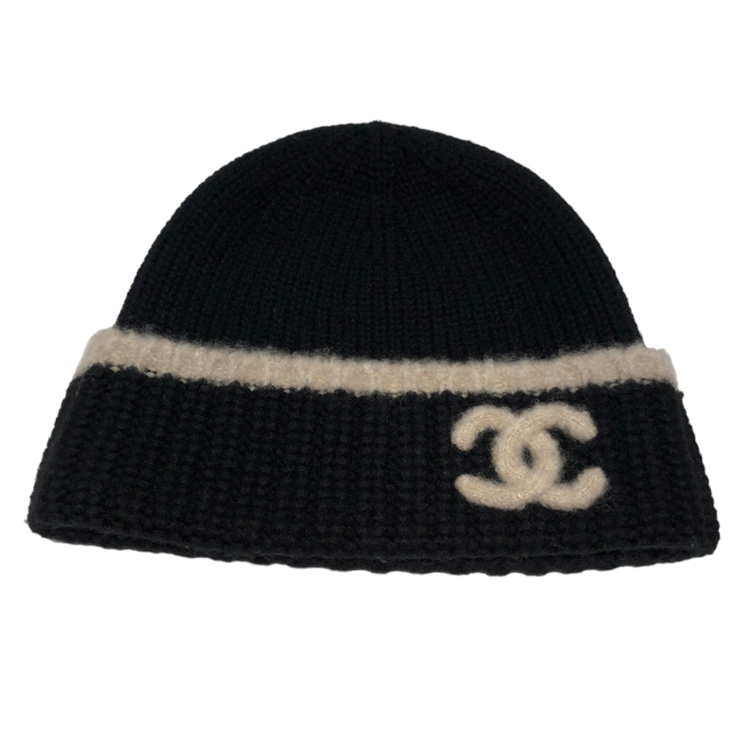 CHANEL(シャネル)の　シャネル CHANEL ココマークニットキャップ 23AW ブラック カシミヤ ユニセックス その他小物 レディースのファッション小物(その他)の商品写真