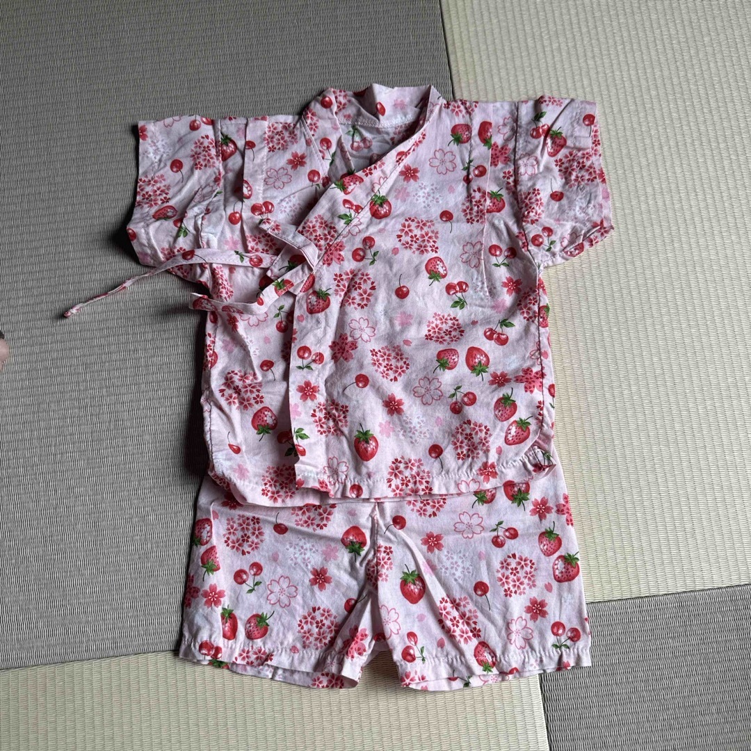 西松屋(ニシマツヤ)の甚平 80 ピンク キッズ/ベビー/マタニティのベビー服(~85cm)(甚平/浴衣)の商品写真