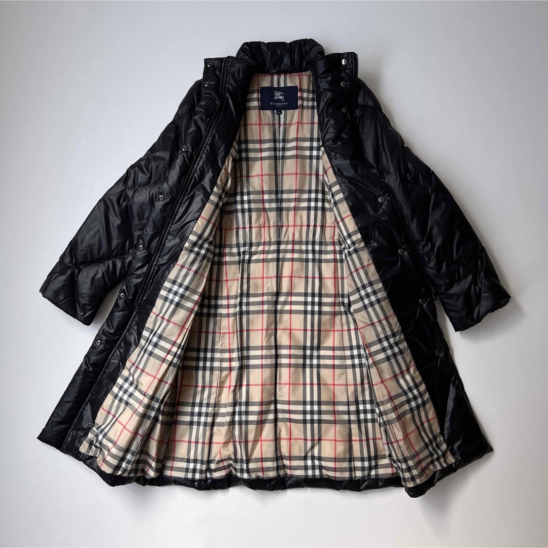 BURBERRY(バーバリー)の美品　Burberry バーバリー　ダウンコート　裏地チェック　ノバチェック レディースのジャケット/アウター(ダウンコート)の商品写真