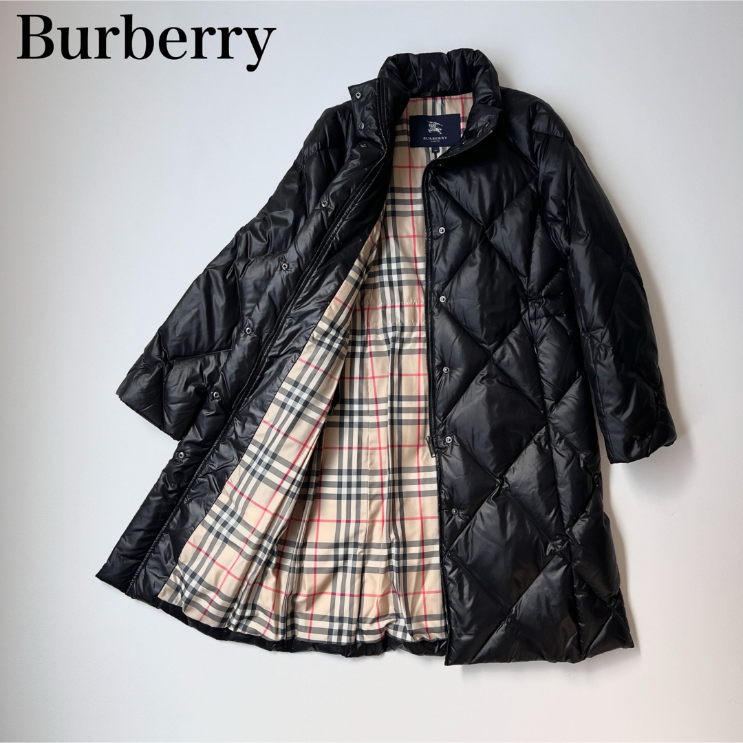 BURBERRY(バーバリー)の美品　Burberry バーバリー　ダウンコート　裏地チェック　ノバチェック レディースのジャケット/アウター(ダウンコート)の商品写真